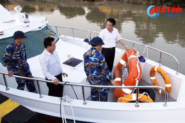 khan truong trien khai phuong an ung pho con bao manh va nguy hiem