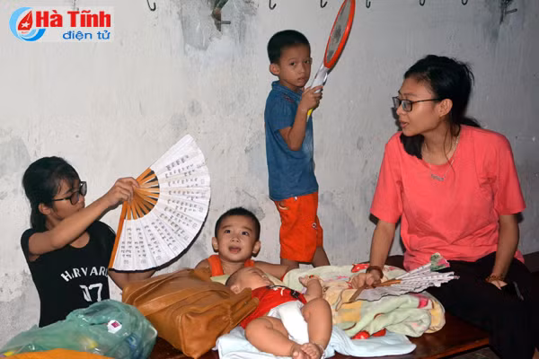 ha tinh khan truong di doi dan khoi vung nguy hiem truoc khi bao vao
