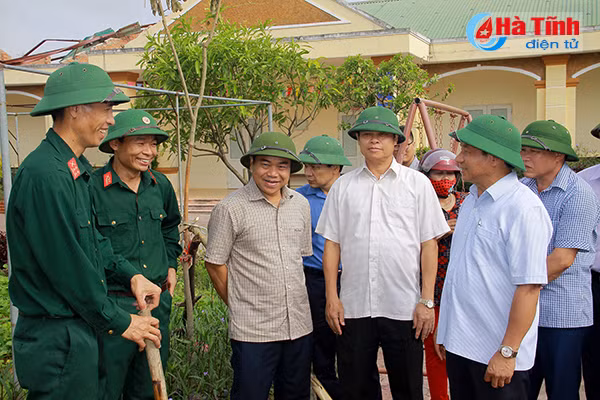 bi thu tinh uy khong de dan thieu doi tat ca hoc sinh den truong tu sang mai
