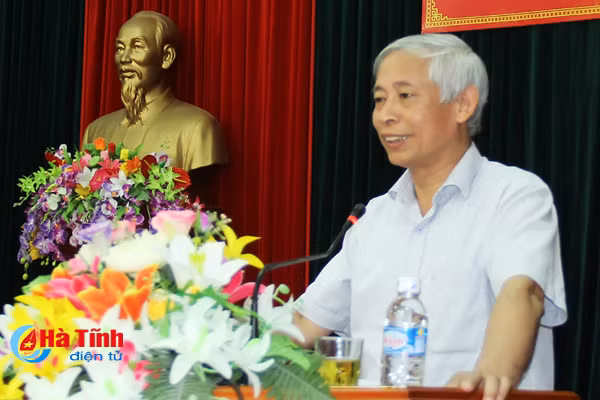 doi ngu can bo huong son co su truong thanh ve moi mat
