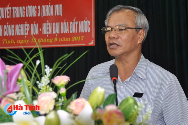 tinh doi hoi rat cao ve nang luc cua doi ngu can bo thanh pho