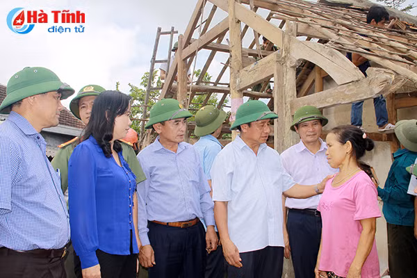 bi thu tinh uy khong de dan thieu doi tat ca hoc sinh den truong tu sang mai