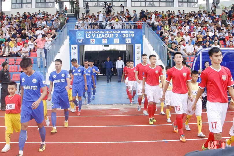 Thắng Tây Ninh, Hồng Lĩnh Hà Tĩnh chính thức lên chơi V.League