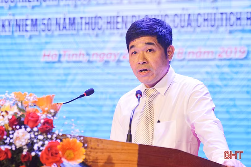 Hà Tĩnh sơ kết 3 năm thực hiện Chỉ thị 05-CT/TW và vinh danh điển hình học tập và làm theo Bác ảnh 7 Hà Tĩnh sơ kết 3 năm thực hiện Chỉ thị 05-CT/TW và vinh danh điển hình học tập và làm theo Bác