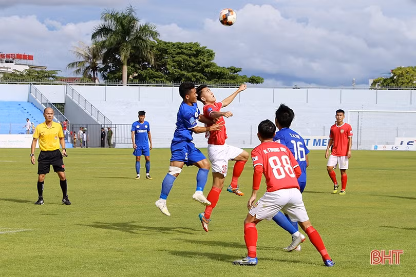 Những khoảnh khắc ấn tượng trận cầu “lên ngôi” của Hồng Lĩnh Hà Tĩnh
