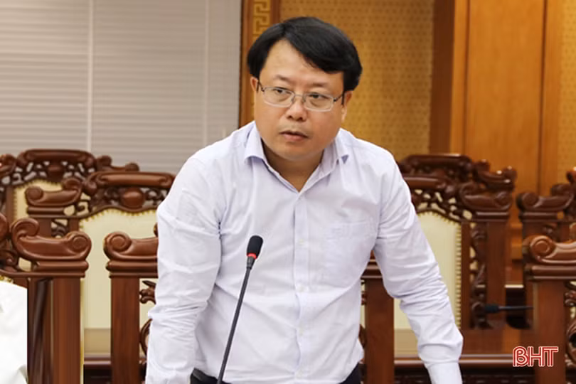“Ban Cán sự Đảng UBND tỉnh tập trung dân chủ, kiên quyết trong lãnh đạo, chỉ đạo thực hiện nhiệm vụ chính trị”