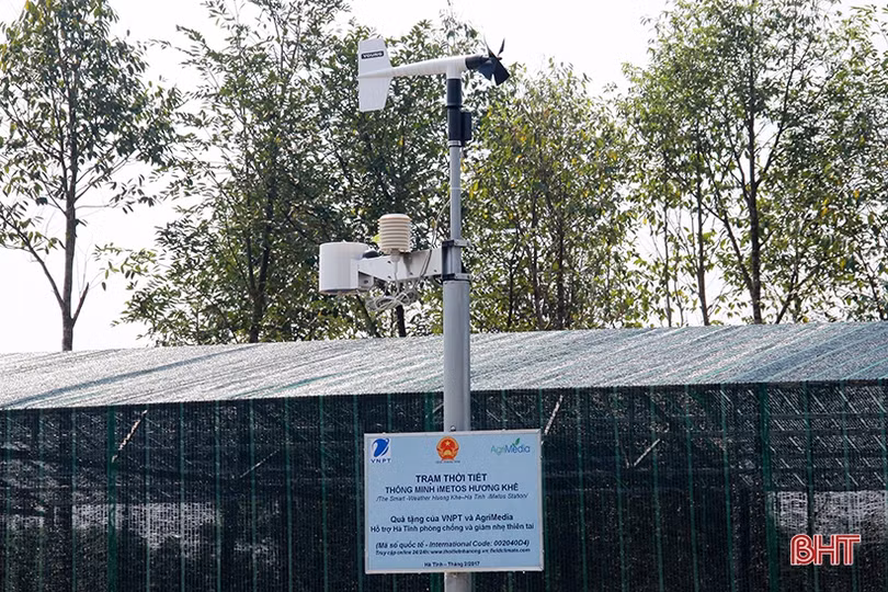 Về Hà Tĩnh, xem nông dân “hi-tech” làm kinh tế