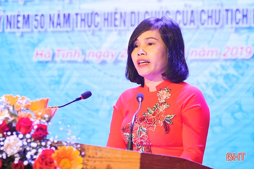 Hà Tĩnh sơ kết 3 năm thực hiện Chỉ thị 05-CT/TW và vinh danh điển hình học tập và làm theo Bác ảnh 8 Hà Tĩnh sơ kết 3 năm thực hiện Chỉ thị 05-CT/TW và vinh danh điển hình học tập và làm theo Bác