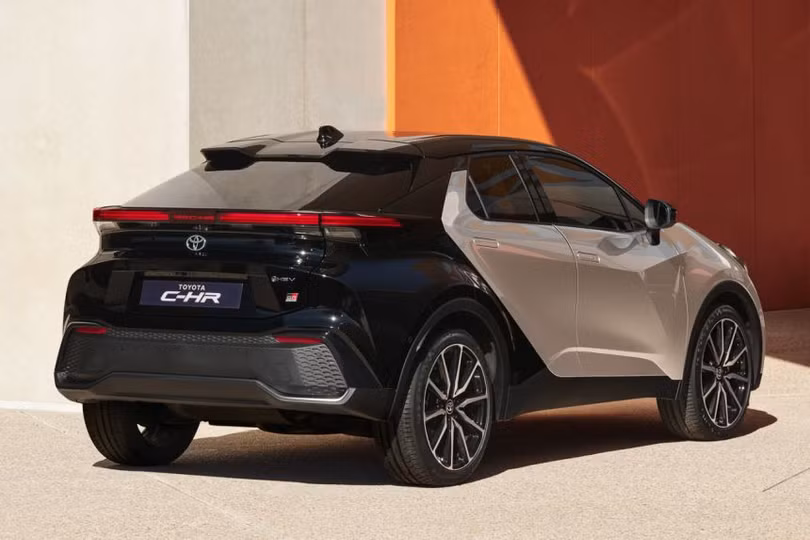 Toyota C-HR 2024 ra mắt: Mẫu SUV đô thị cá tính