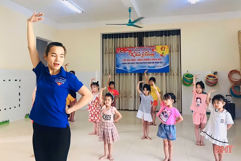 Niềm vui từ những lớp học miễn phí ở Hà Tĩnh