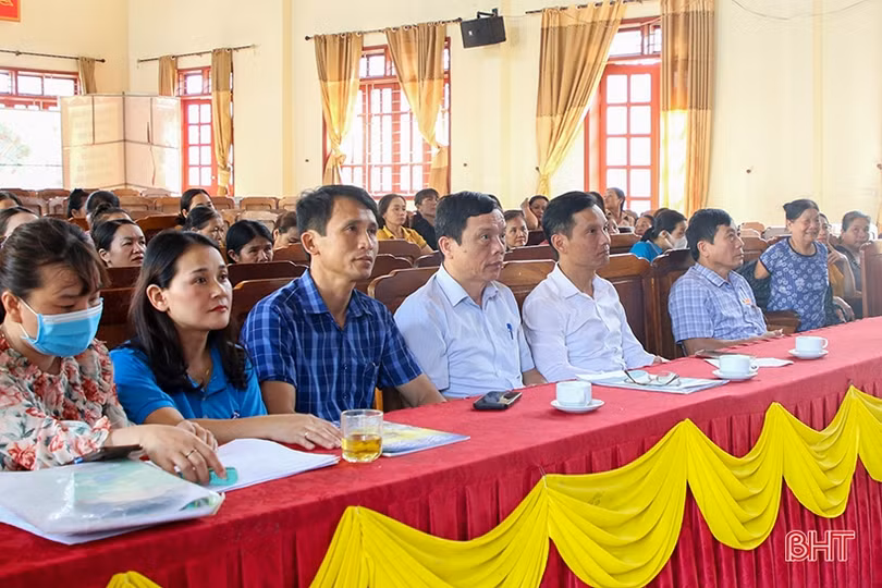 Tích cực truyền thông, “phủ sóng” chính sách BHYT ở Hà Tĩnh