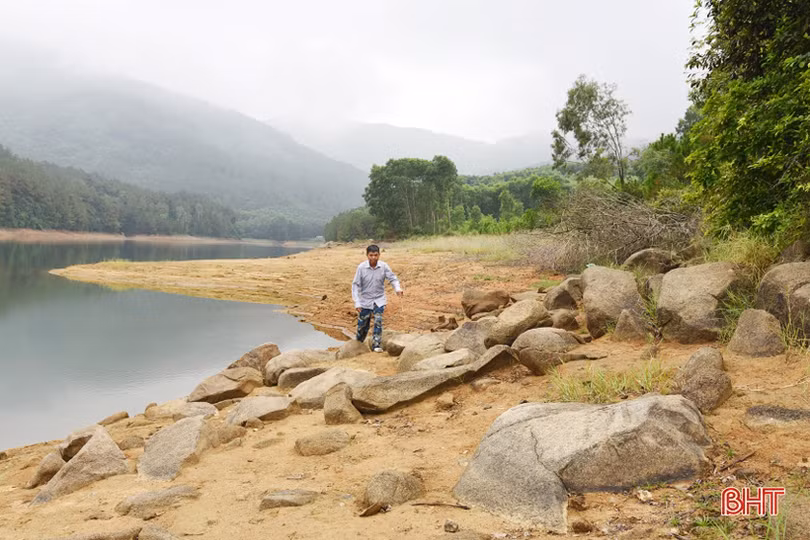 Cần sớm nạo vét đập Đồng Hố để đảm bảo tưới, tiêu phục vụ sản xuất