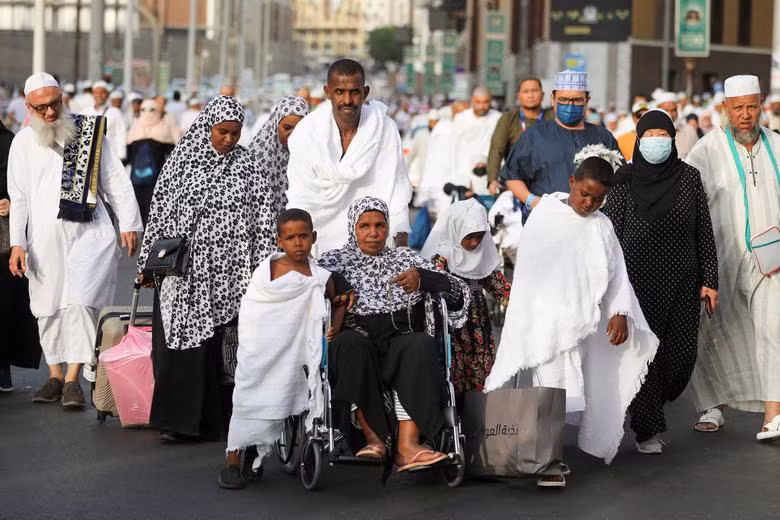 Hàng triệu người đổ về thánh địa Mecca dự lễ hành hương Hajj