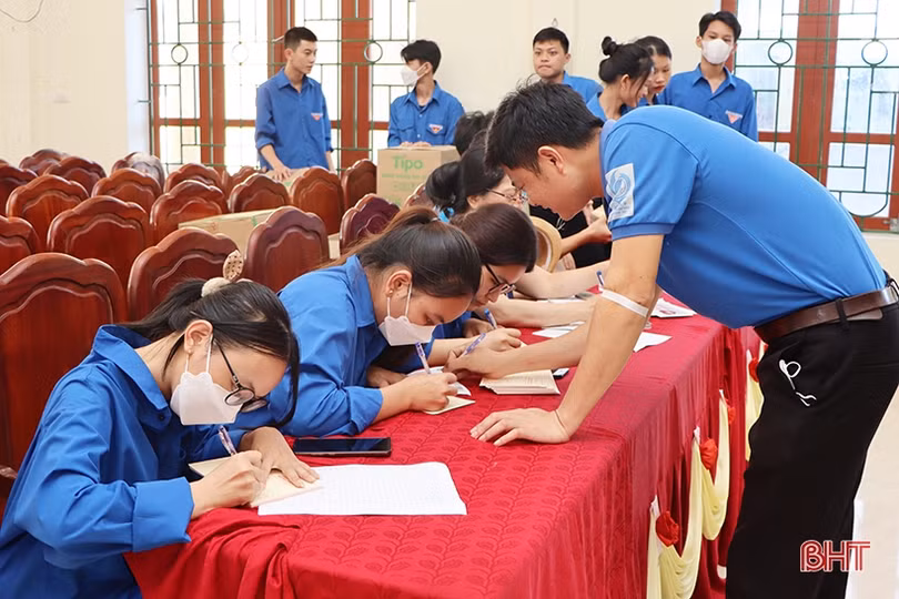 Cẩm Xuyên tiếp nhận 265 đơn vị máu