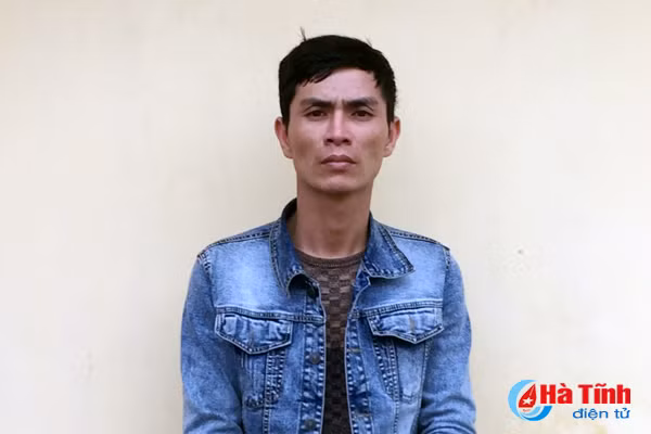 bat doi tuong chuyen ban le ma tuy tai tx ky anh