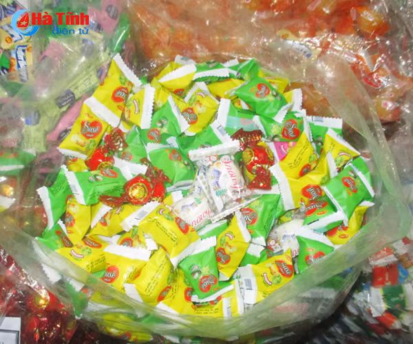 banh keo ba khong tran lan thi truong