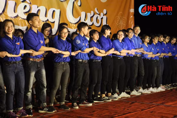 am ap vi tieng cuoi tuoi tho tai lang tre sos ha tinh