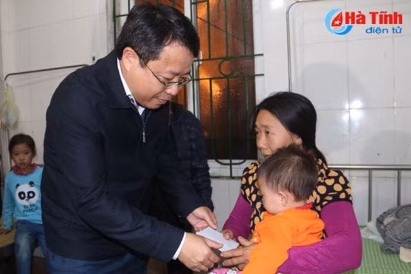 lanh dao tinh chuc tet giao nhiem vu cac don vi truc dem giao thua