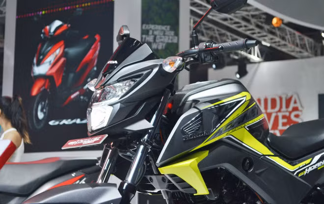 anh thuc te 2018 honda cbr250r va cb hornet 160r