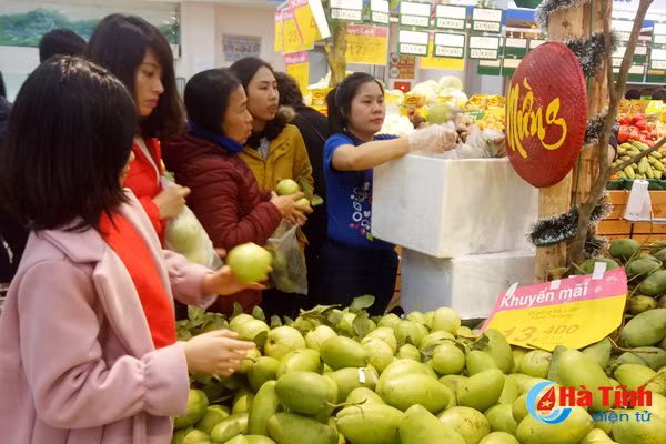 thi truong tet o ha tinh hang phong phu suc mua yeu