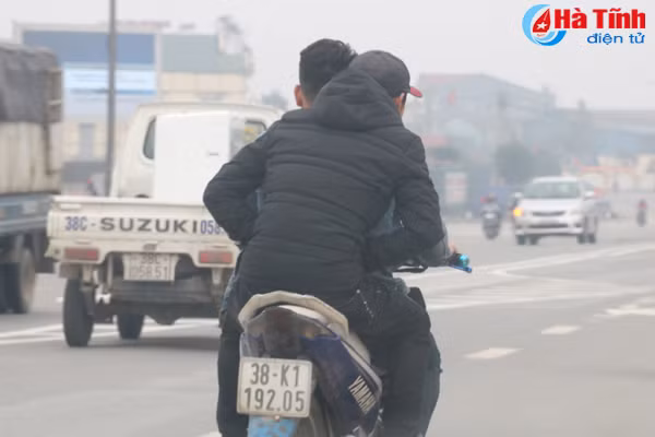 di dao tet nhieu nam thanh nu tu quen mu bao hiem