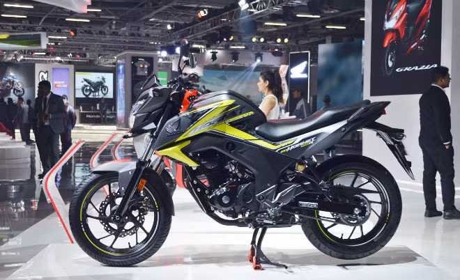 anh thuc te 2018 honda cbr250r va cb hornet 160r