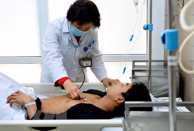 ba ngay nghi tet 388 truong hop nhap vien do ngo doc ruou