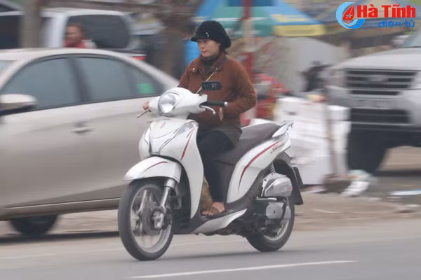 di dao tet nhieu nam thanh nu tu quen mu bao hiem