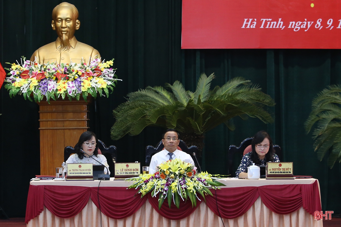 HĐND tỉnh Hà Tĩnh hoàn thành “kỳ họp không giấy”, thông qua 14 nghị quyết quan trọng