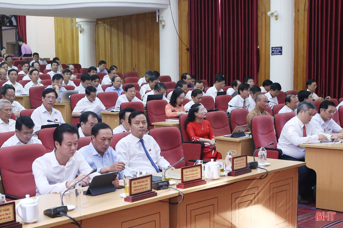 HĐND tỉnh Hà Tĩnh hoàn thành “kỳ họp không giấy”, thông qua 14 nghị quyết quan trọng
