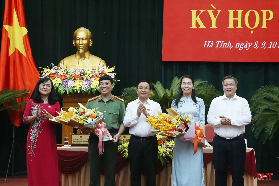 Quyết tâm cao, nỗ lực lớn, hành động quyết liệt, không chùn bước, phấn đấu hoàn thành các chỉ tiêu nghị quyết HĐND tỉnh đề ra