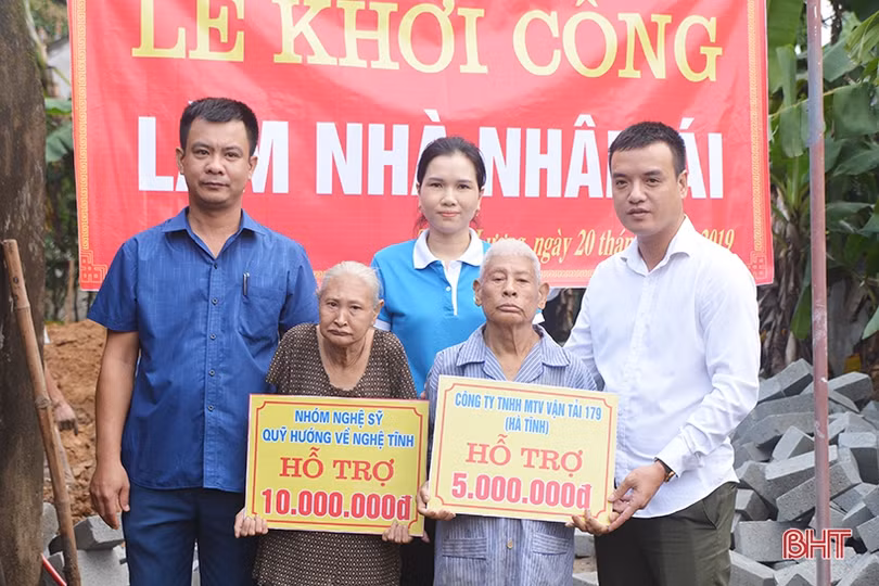 Bạn đọc Báo Hà Tĩnh hỗ trợ xây “Nhà nhân ái” cho anh trai gần 75 tuổi nuôi em gái tật nguyền