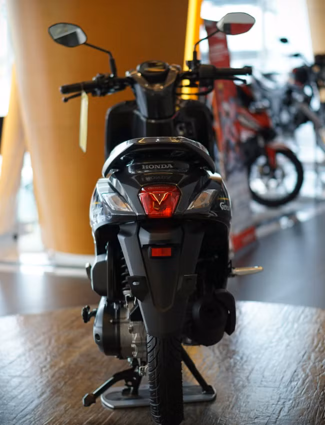 Xe ga mới Honda Genio 110 giá 28,8 triệu đồng hút nam nữ sinh viên Việt