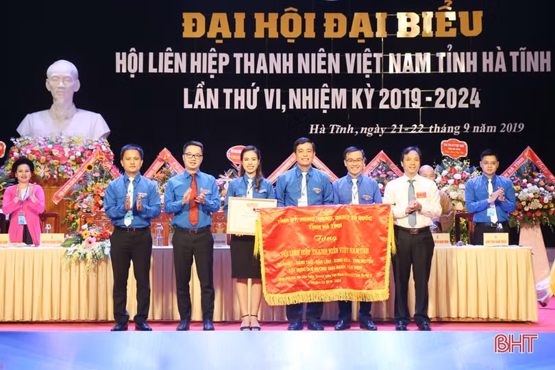 Xây dựng thế hệ thanh niên Hà Tĩnh bản lĩnh, xung kích, tình nguyện, sáng tạo trong thời kỳ mới