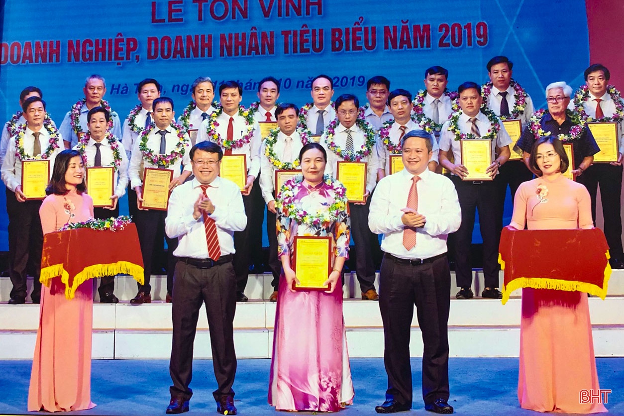 Làm cầu nối liên kết “4 nhà”, góp phần thực hiện thành công tái cơ cấu nông nghiệp gắn với xây dựng nông thôn mới