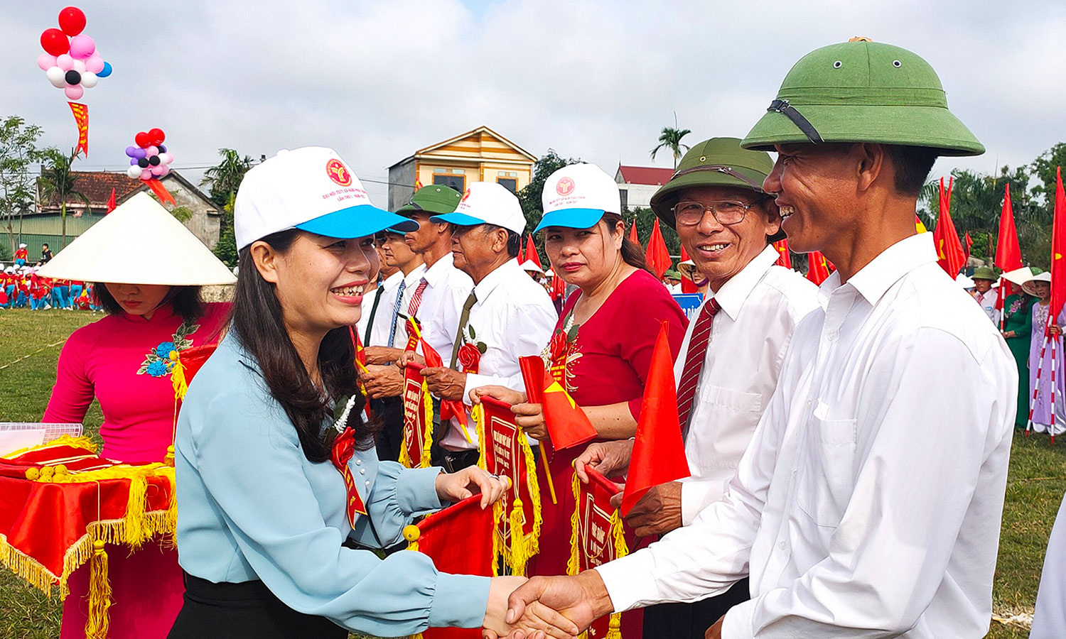 Tích cực tham mưu những nội dung phù hợp trong phát triển kinh tế - xã hội của địa phương