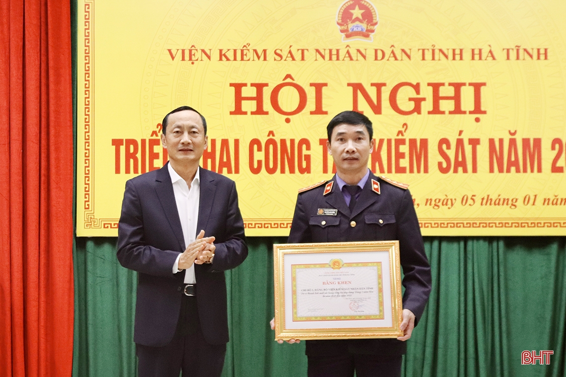 Xử lý nghiêm minh các vụ án, vụ việc tham nhũng, tiêu cực