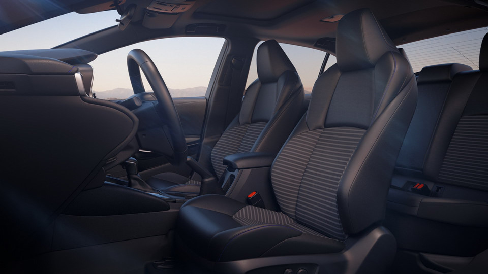 Toyota Corolla sedan 2020 ra mắt - trẻ trung, góc cạnh hơn