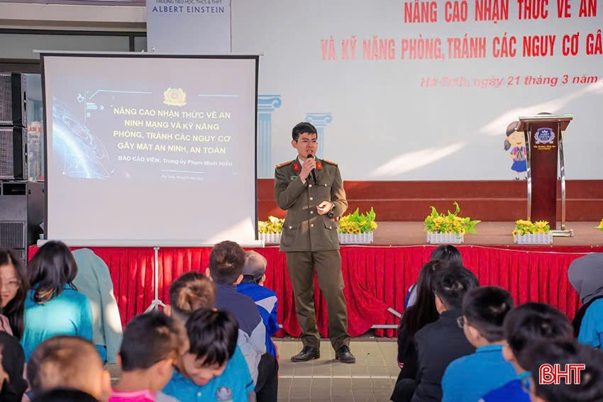 Việc nhận diện các nguy cơ và trang bị kỹ năng phòng chống tội phạm qua không gian mạng được triển khai quyết liệt nhằm nâng cao ý thức phòng ngừa cho các tầng lớp nhân dân.