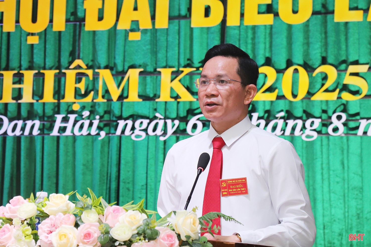 Bí thư Đảng ủy xã Đan Hải Nguyễn Trọng Vân khai mạc đại hội.