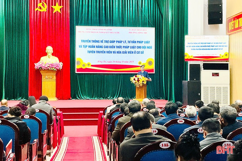 Trung tâm TGPL Nhà nước tỉnh tăng cường truyền thông rộng rãi giúp người dân hiểu rõ quyền lợi, trách nhiệm của bản thân để chấp hành pháp luật.