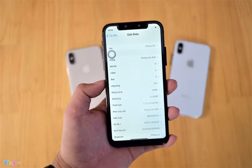 iPhone Xs vừa về, hàng nhái đã bán đầy tại Việt Nam