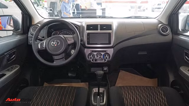 Chọn mua Toyota Wigo, Hyundai Grand i10 hay Kia Morning?