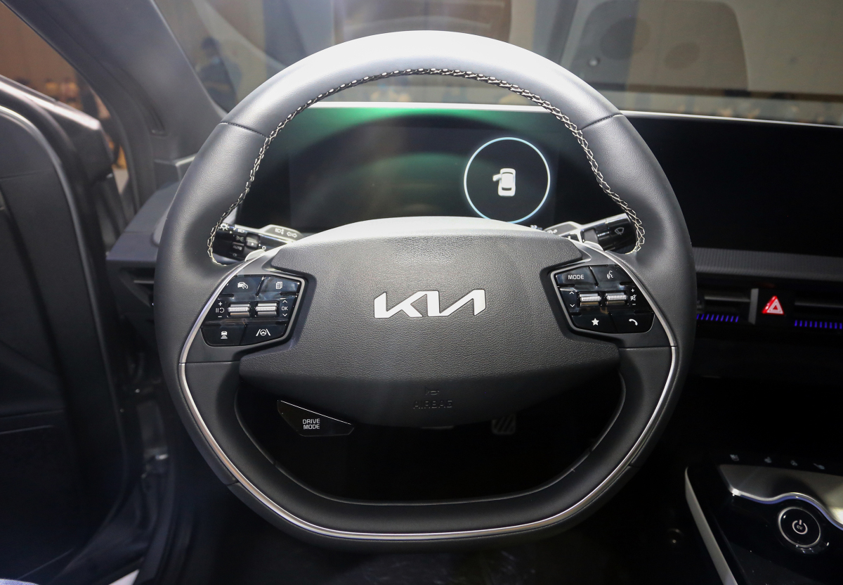 Kia EV6 sắp bán tại Việt Nam có gì HOT