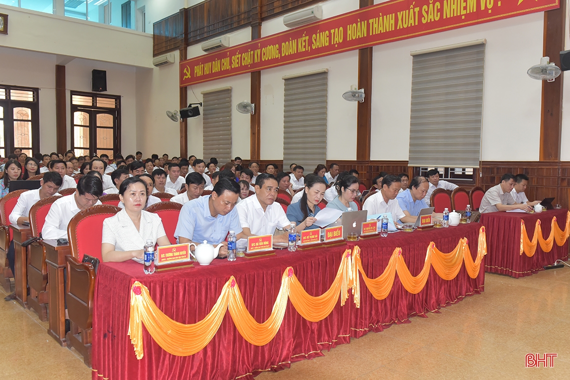 Phát triển du lịch Cẩm Xuyên tương xứng với tiềm năng