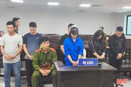 Đánh bạc qua mạng, 7 đối tượng lĩnh án