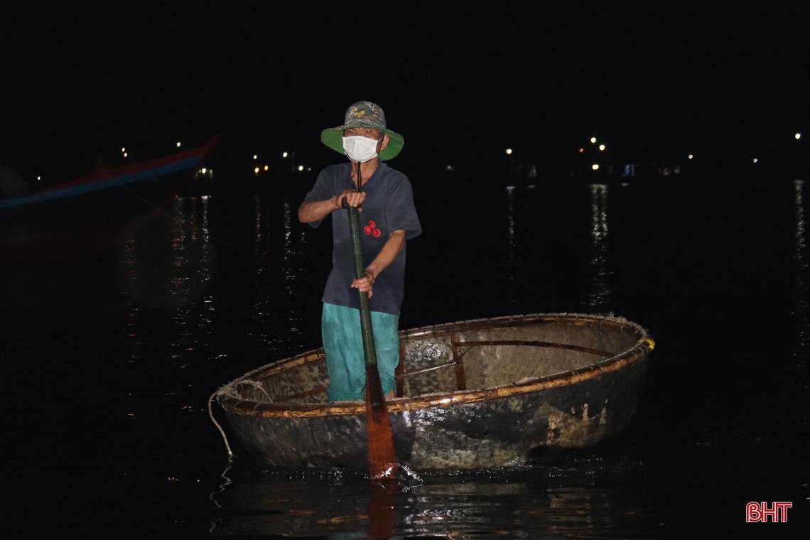 Về Hà Tĩnh đừng quên ghé chợ cá Cồn Gò!