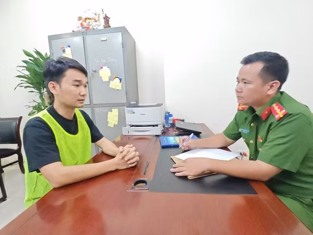 Công an làm việc với Vũ Hải Long