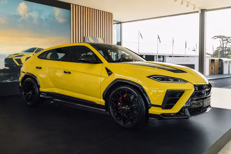 Trong khu vực trưng bày VIP tại Goodwood Festival of Speed 2026, hãng siêu xe đến từ Italy đã giới thiệu mẫu SUV mới nhất - chiếc Lamborghini Urus SE Performante.