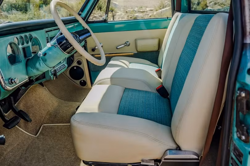 icon-4x4-chevrolet-c10-silverado-16-1536x1024-1562-1.jpg